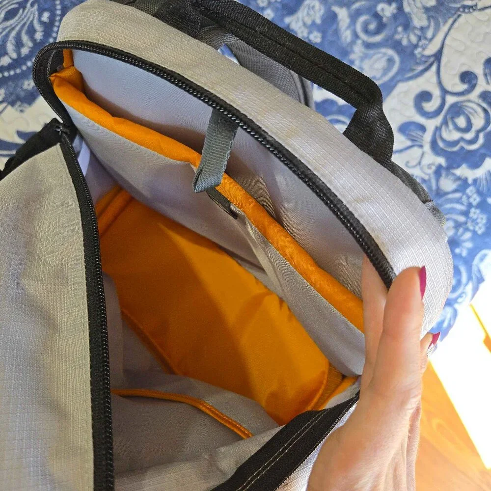 Lowepro Truckee BP 200 LX - Camera Bag Backpack NWOT